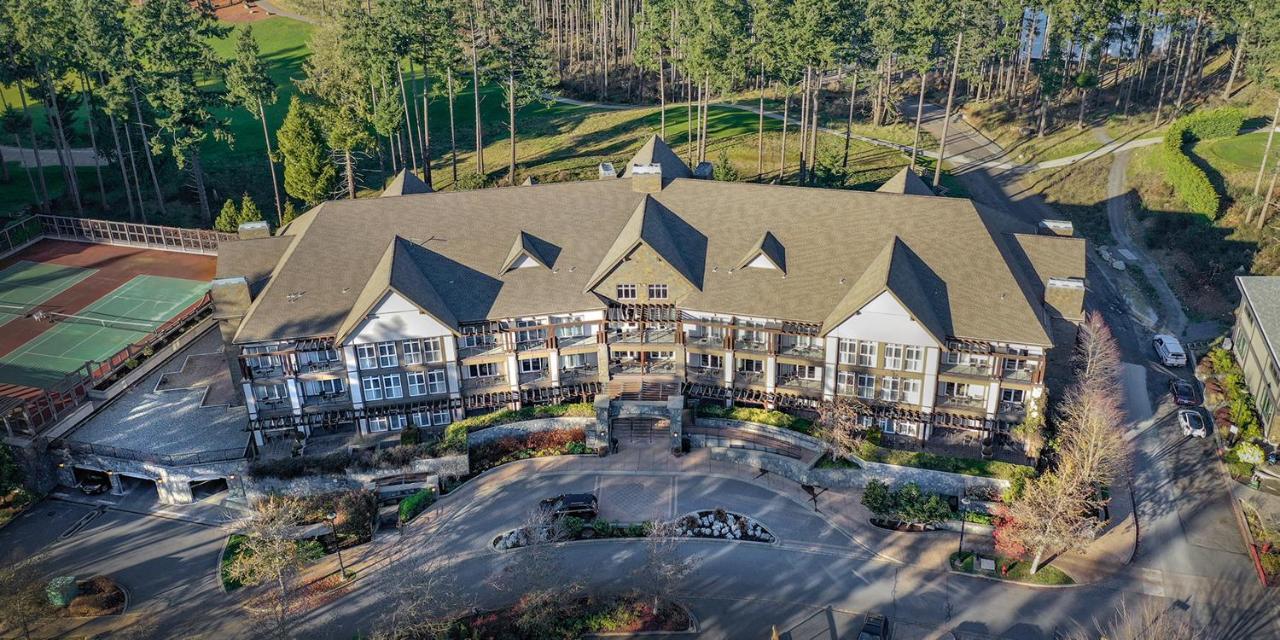 Fairways Hotel On The Mountain Langford Bagian luar foto