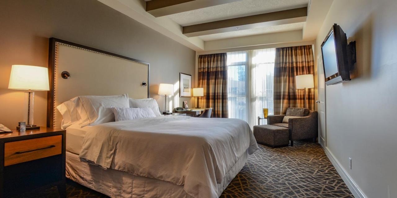 Fairways Hotel On The Mountain Langford Bagian luar foto