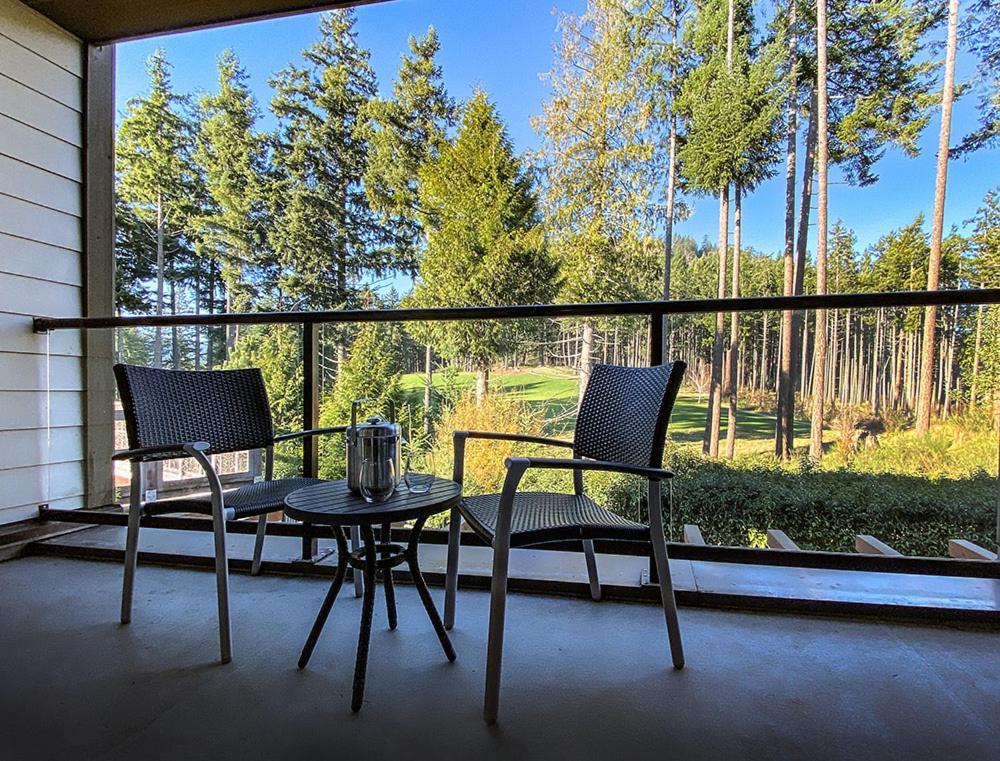 Fairways Hotel On The Mountain Langford Bagian luar foto